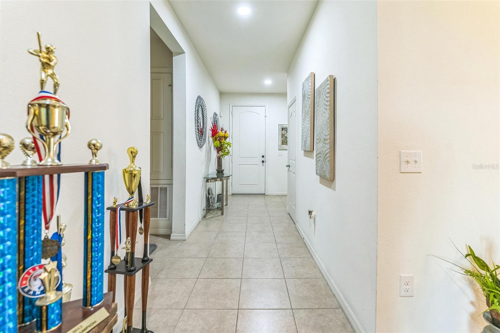 Image 16 of 48 For 2815 Shelburne Way