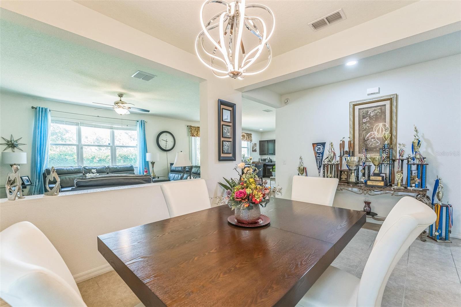 Image 32 of 48 For 2815 Shelburne Way