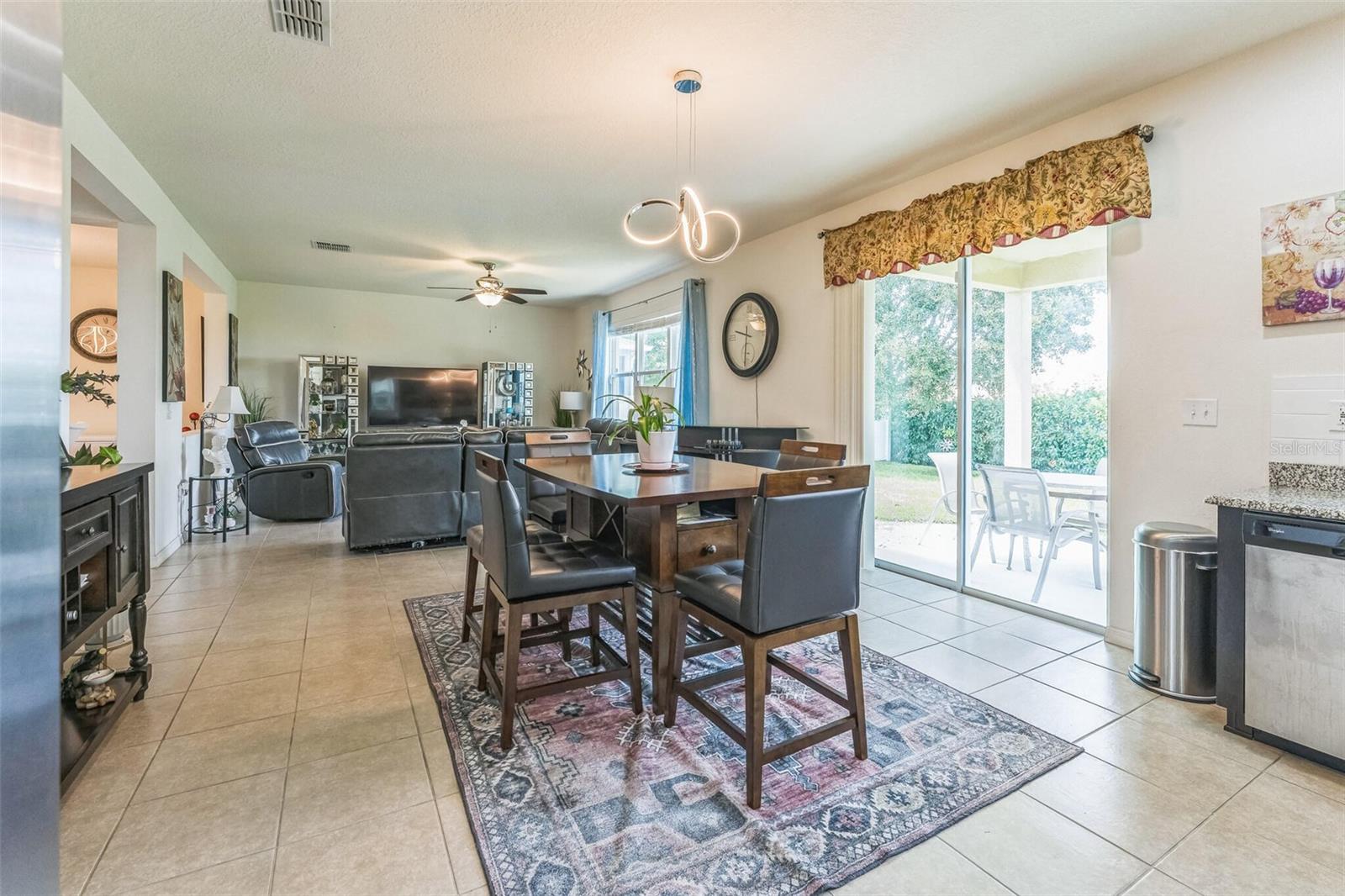 Image 33 of 48 For 2815 Shelburne Way