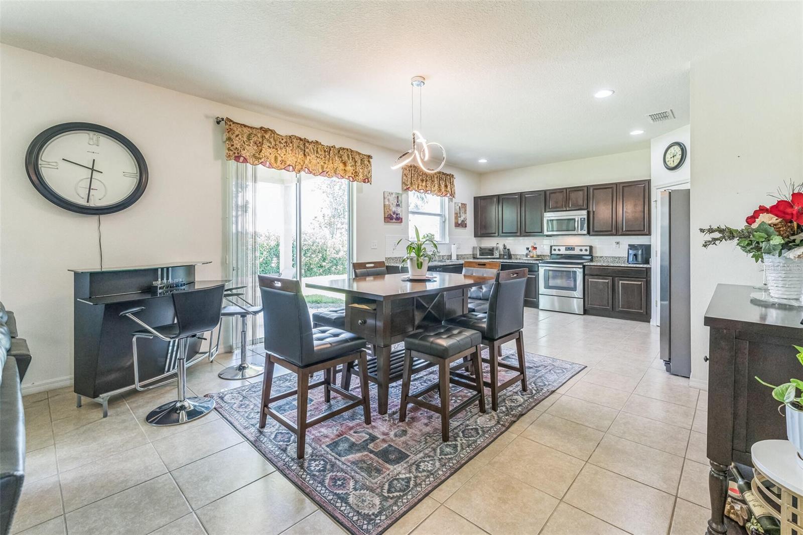 Image 35 of 48 For 2815 Shelburne Way