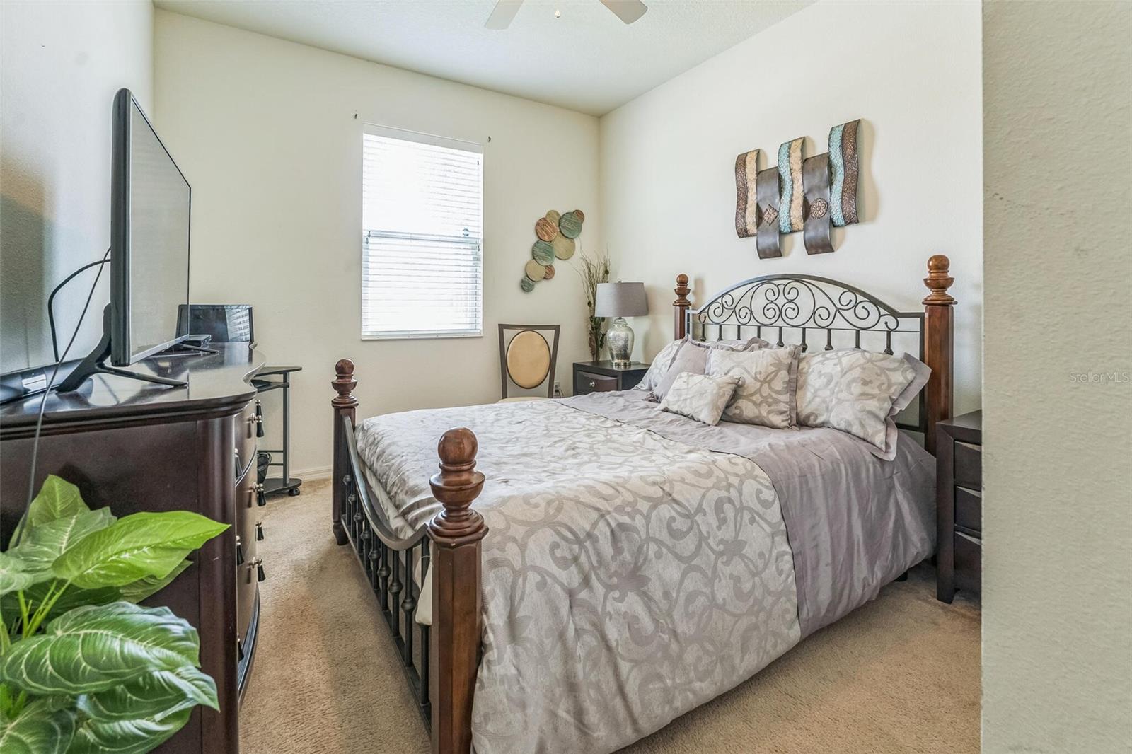 Image 36 of 48 For 2815 Shelburne Way