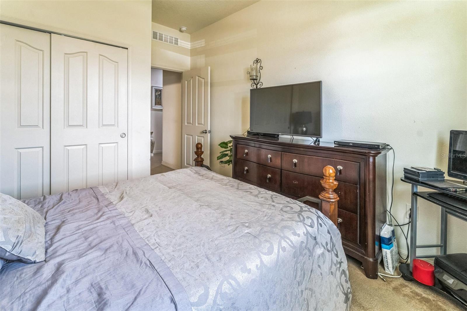 Image 38 of 48 For 2815 Shelburne Way