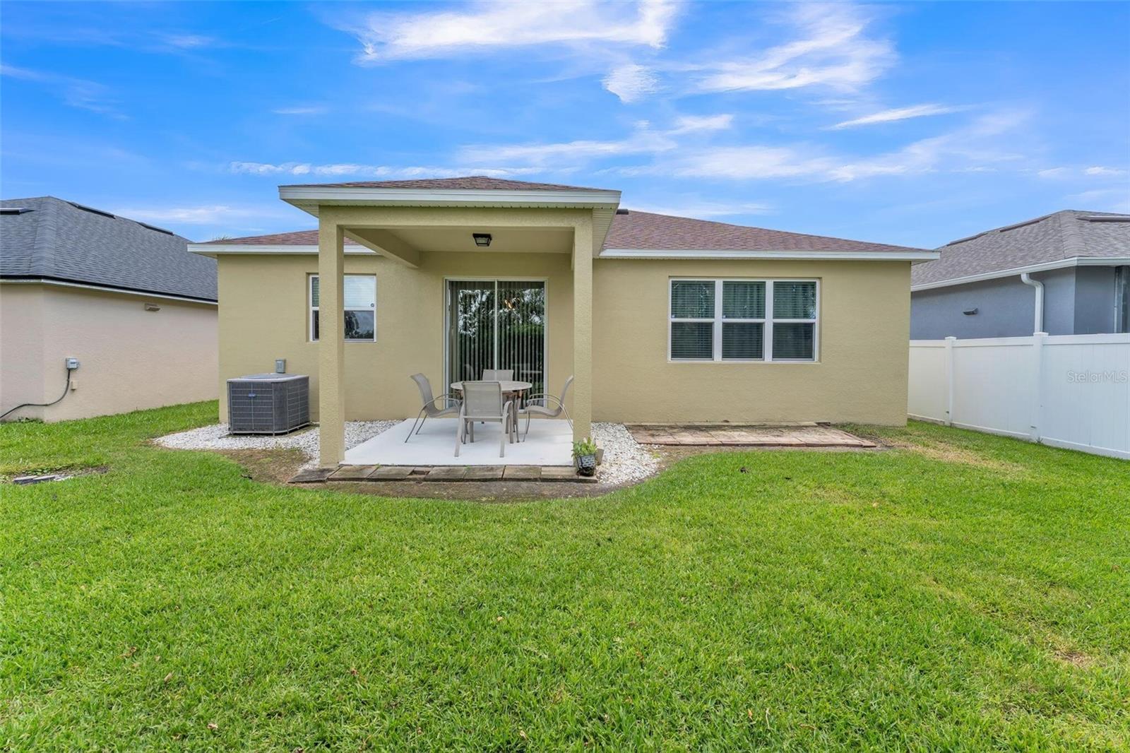 Image 4 of 48 For 2815 Shelburne Way