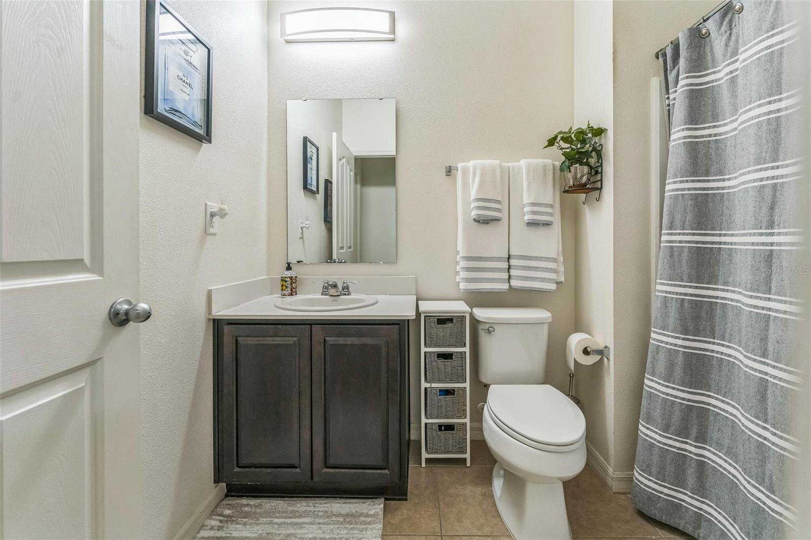 Image 42 of 48 For 2815 Shelburne Way