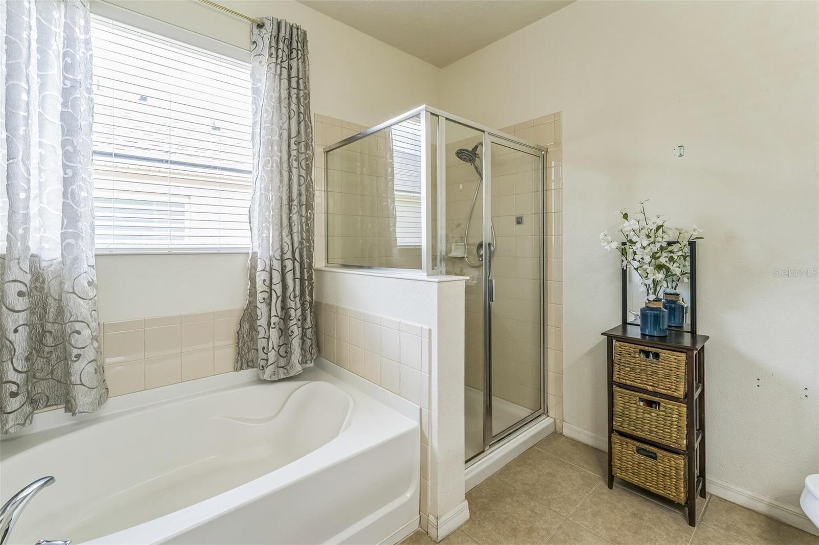 Image 43 of 48 For 2815 Shelburne Way