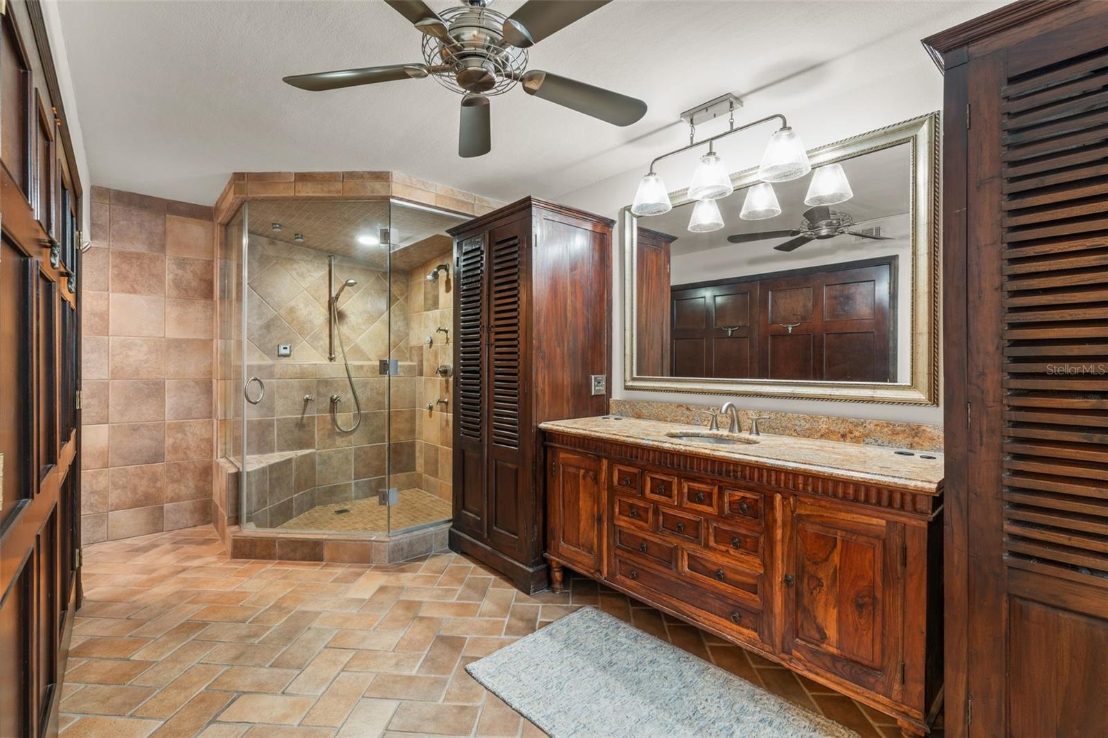 Image 16 of 33 For 8988 Houston Place 303