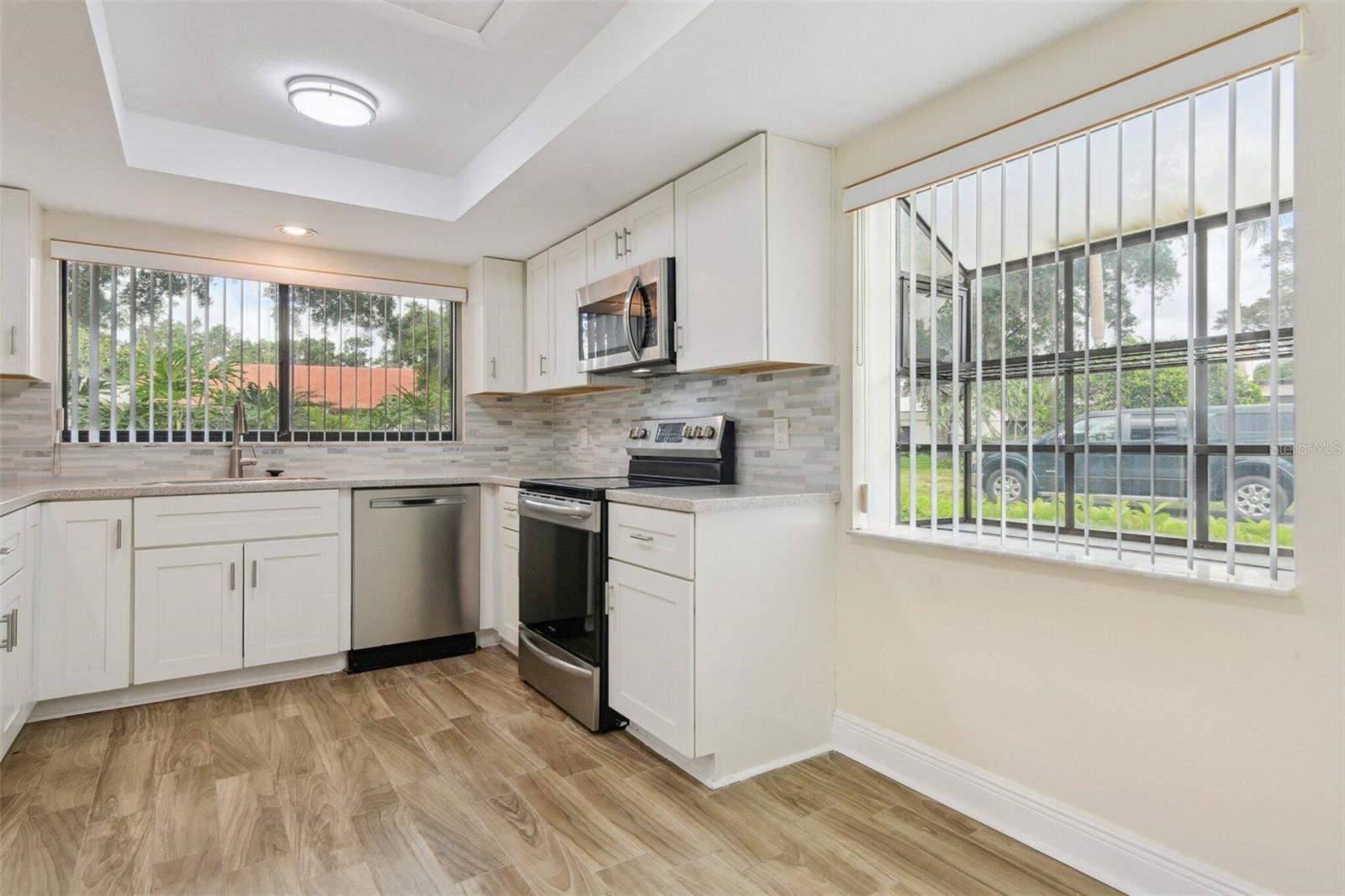 Image 14 of 24 For 107 Seville Court N