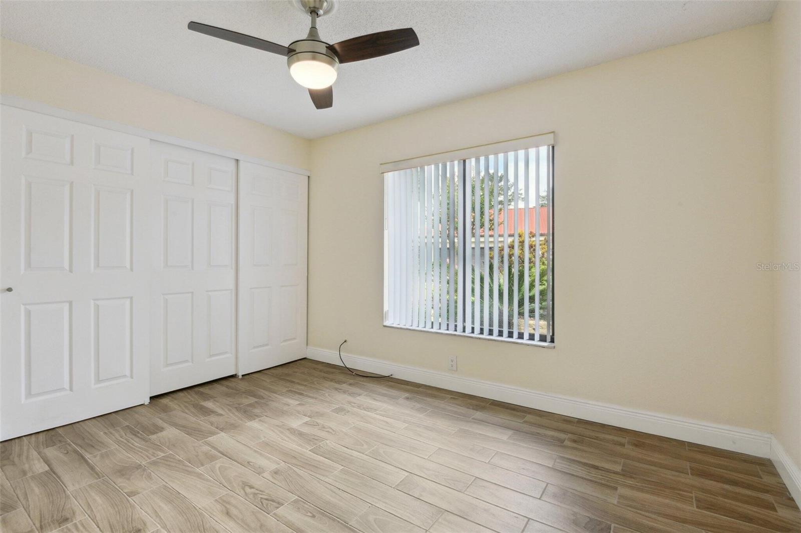 Image 15 of 24 For 107 Seville Court N