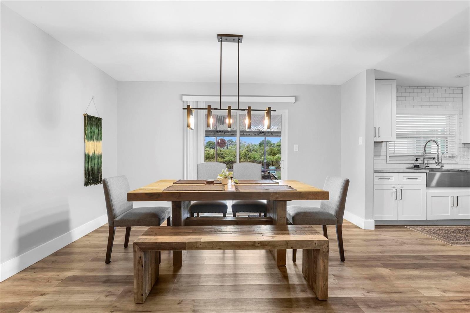 Image 15 of 51 For 412 Pinar Drive