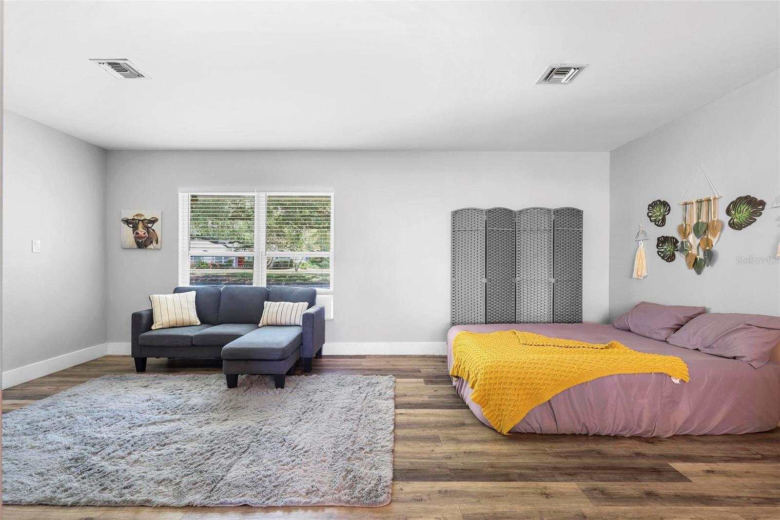 Image 18 of 51 For 412 Pinar Drive