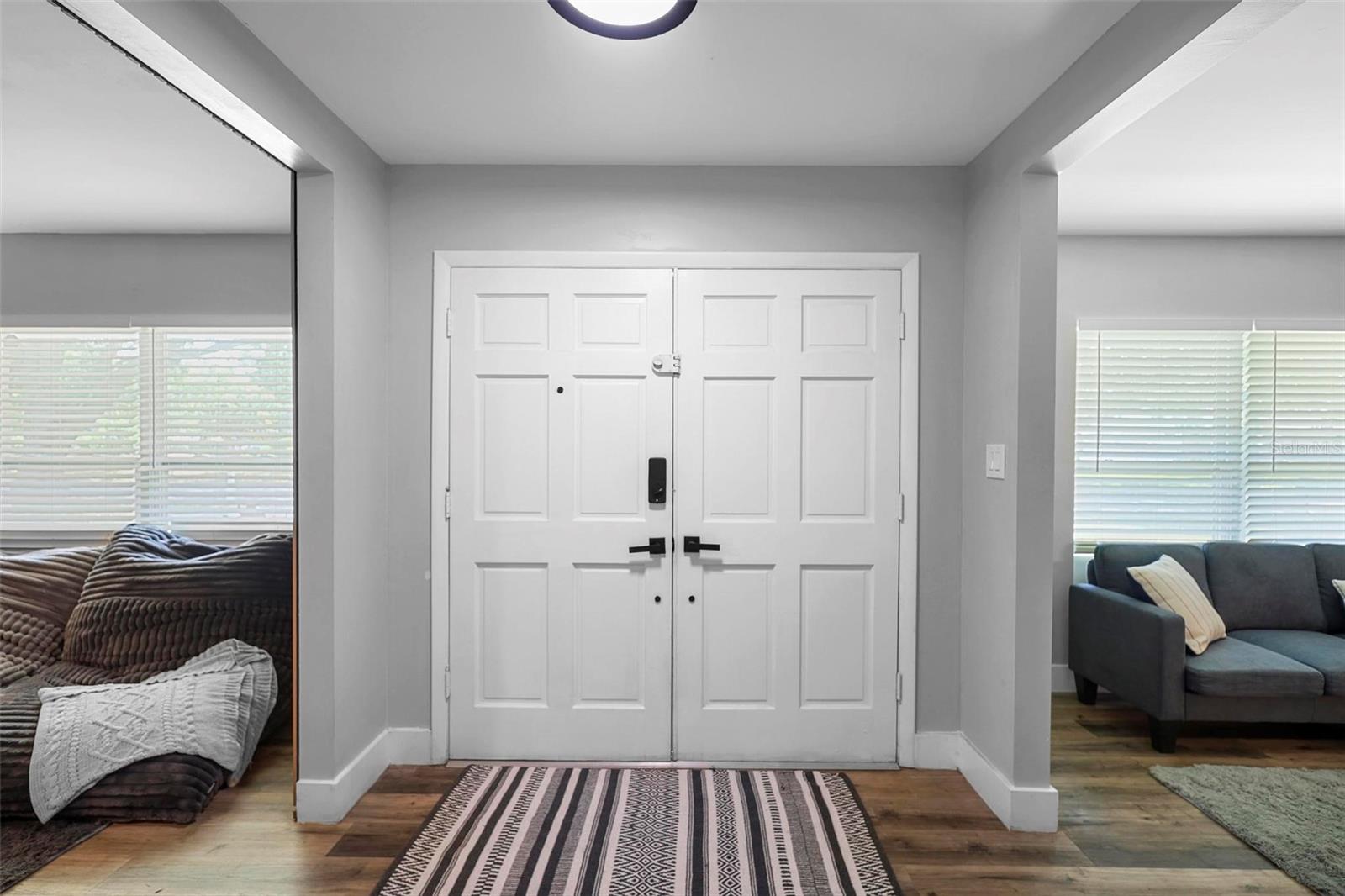Image 21 of 51 For 412 Pinar Drive