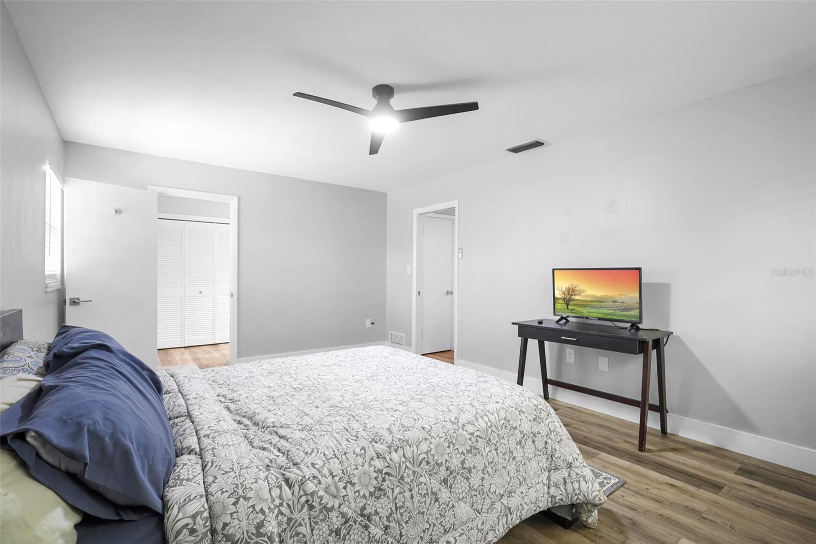 Image 29 of 51 For 412 Pinar Drive