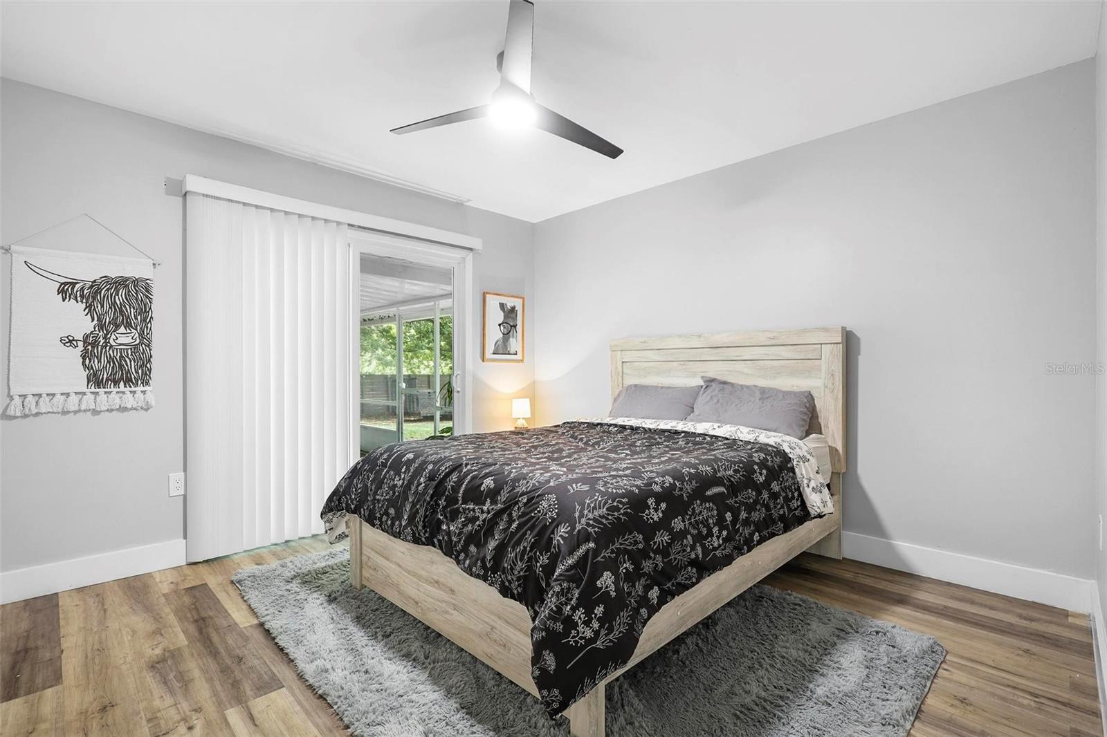 Image 33 of 51 For 412 Pinar Drive