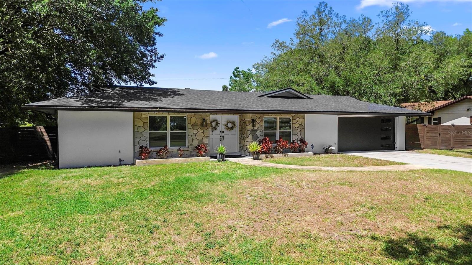 Image 40 of 51 For 412 Pinar Drive