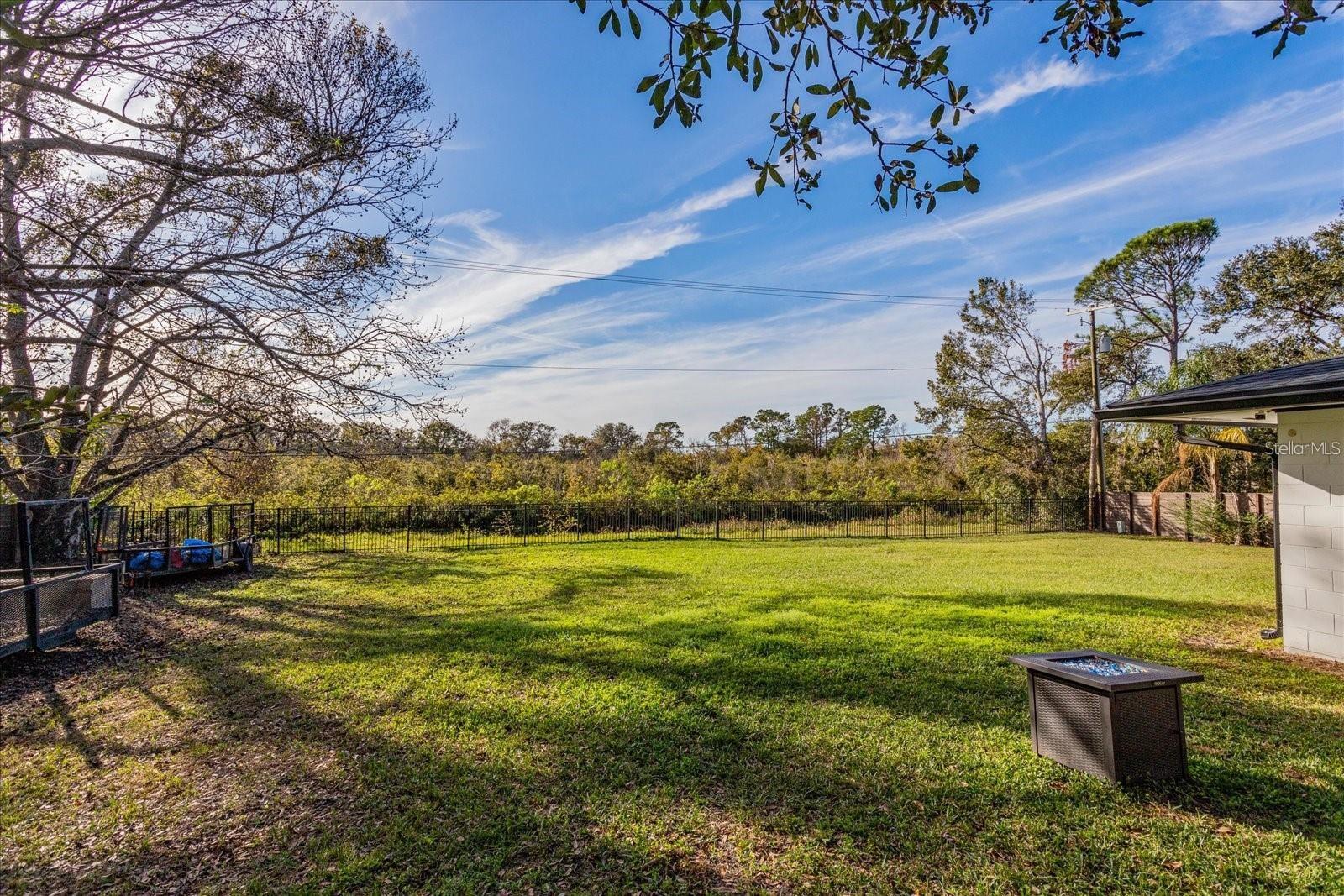 Image 44 of 51 For 412 Pinar Drive