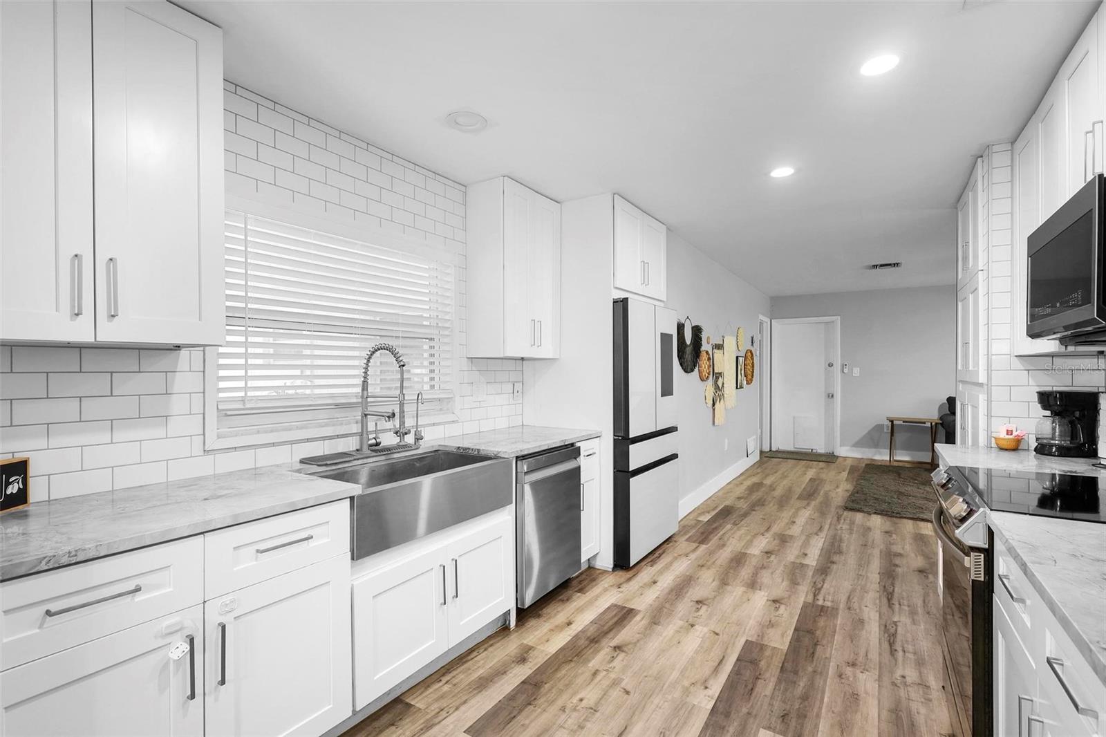 Image 9 of 51 For 412 Pinar Drive