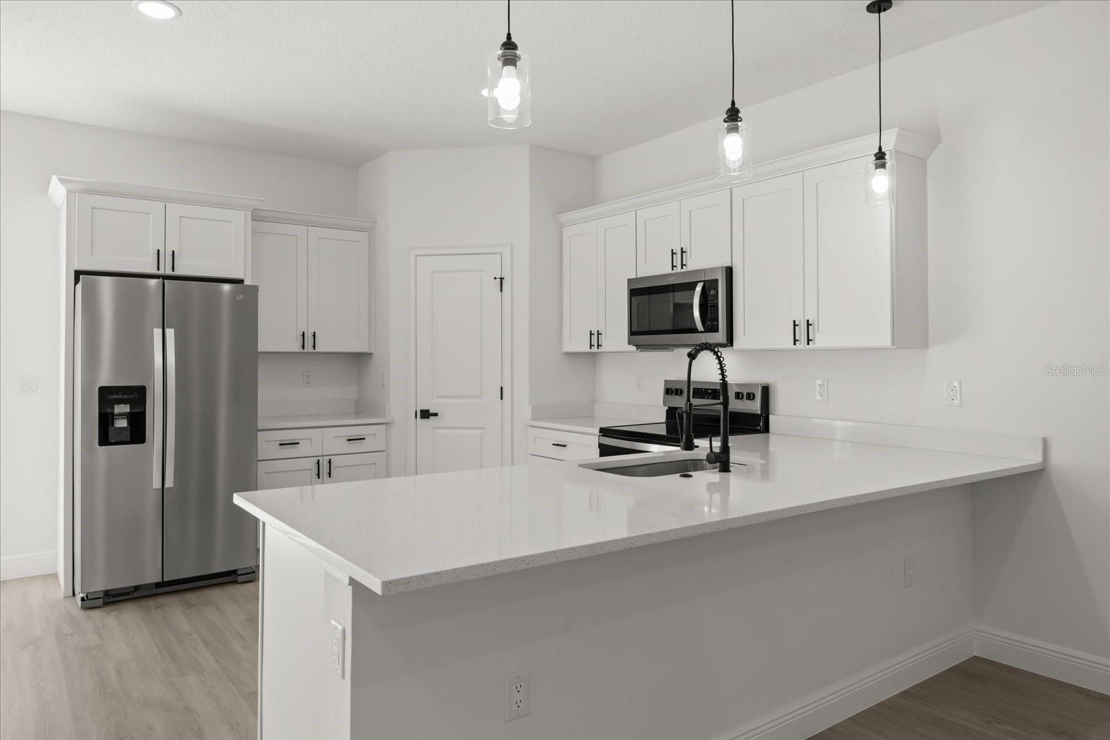 Image 7 of 36 For 6571 Bedstrow Boulevard