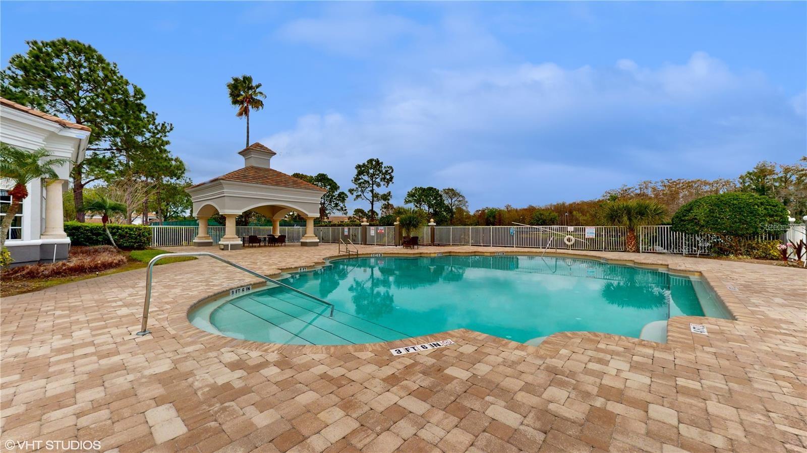 Image 21 of 28 For 13839 Fairway Island Drive 1116