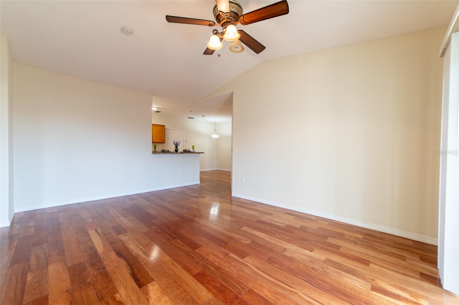 Image 13 of 39 For 5550 Michigan Street 3309