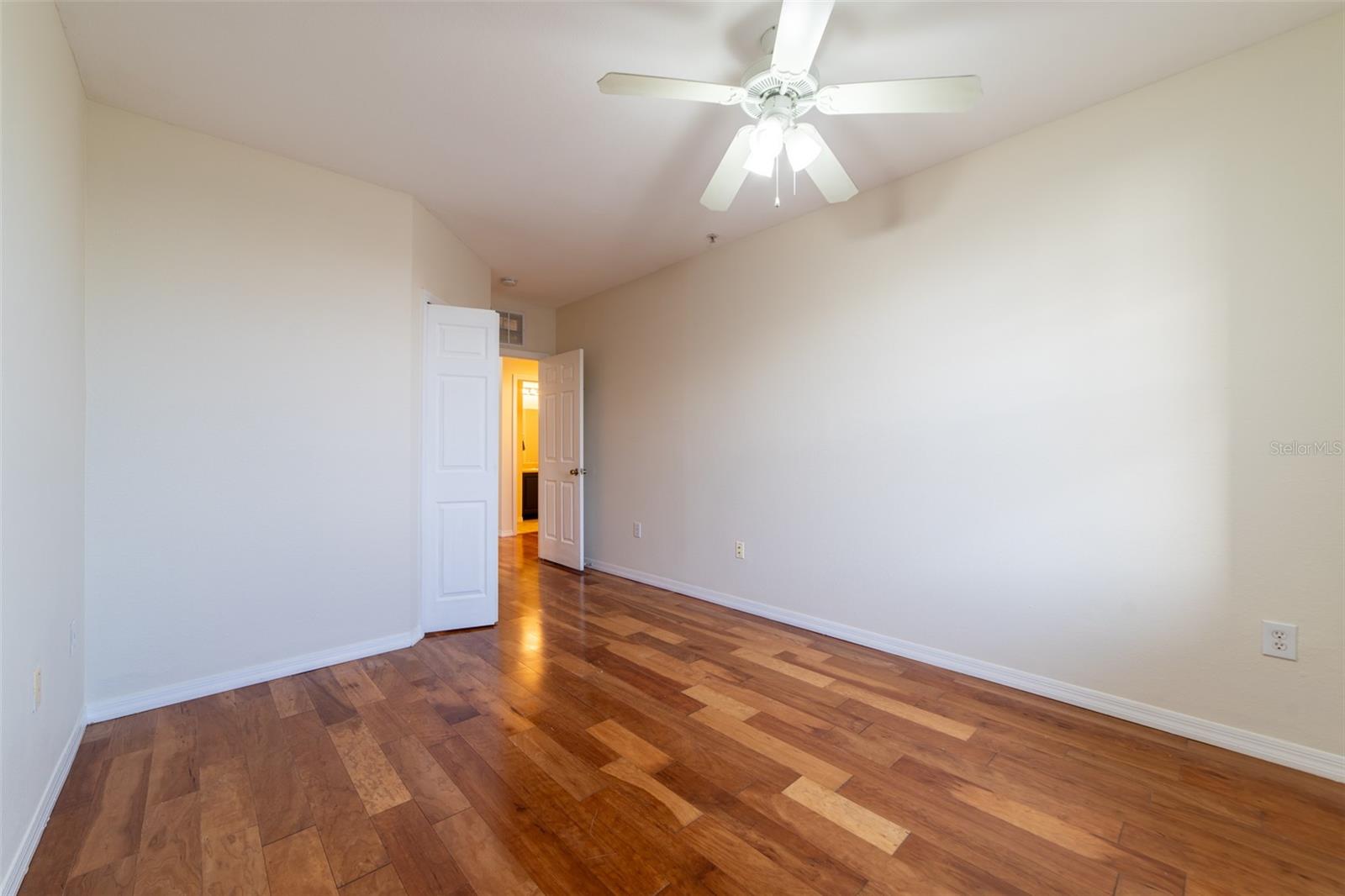 Image 22 of 39 For 5550 Michigan Street 3309