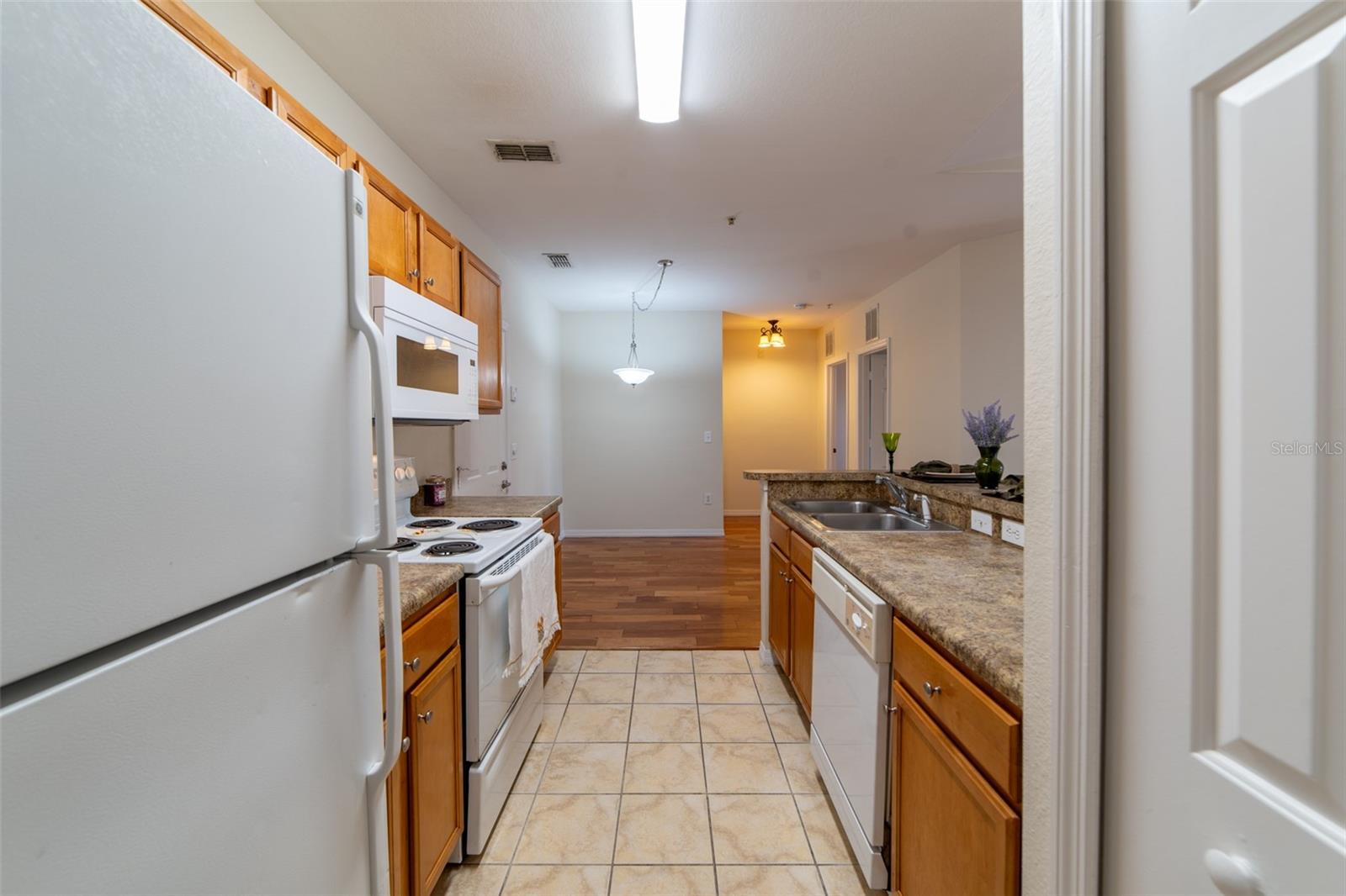 Image 9 of 39 For 5550 Michigan Street 3309