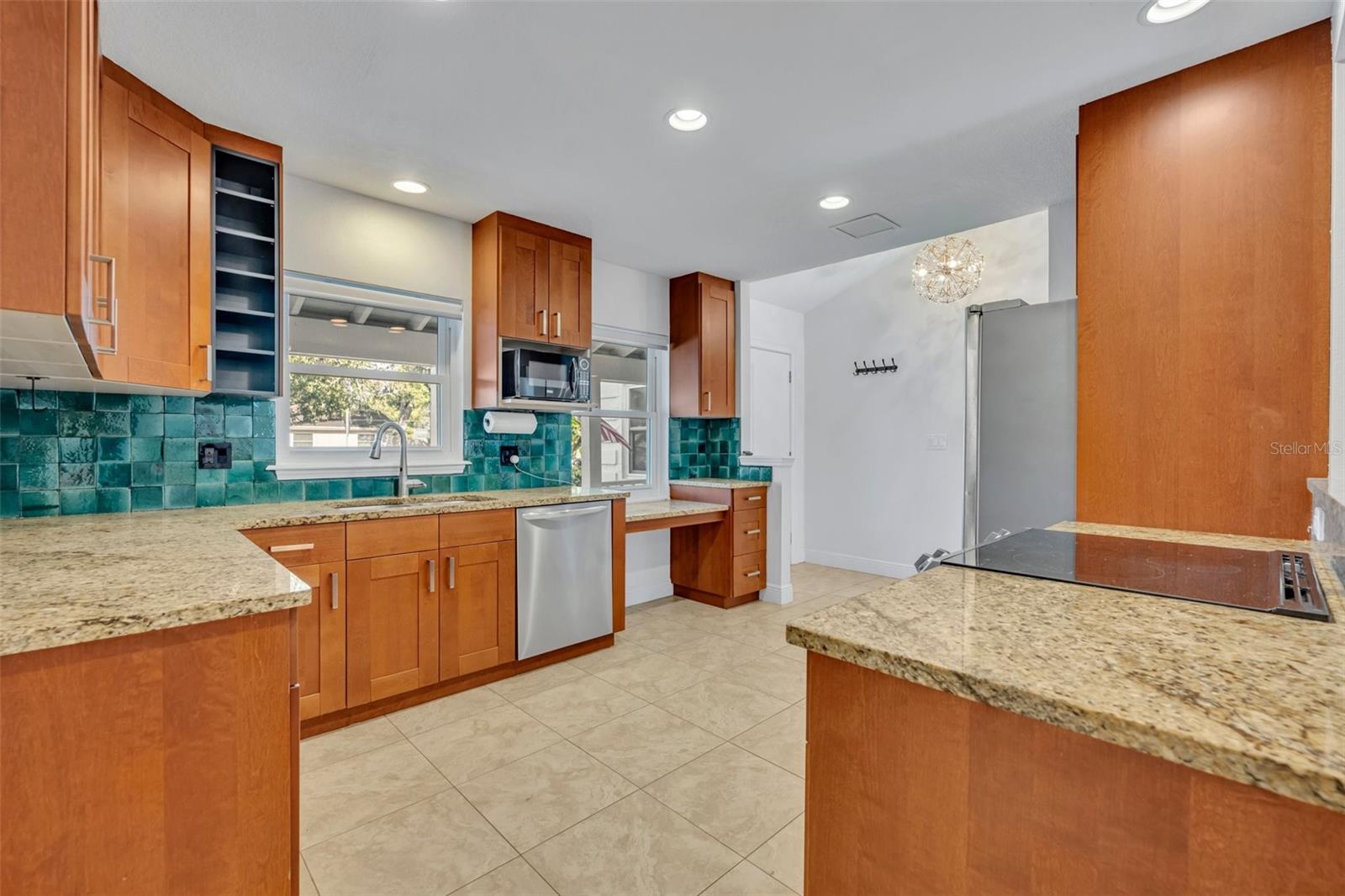 Image 5 of 18 For 1231 Glastonberry Road