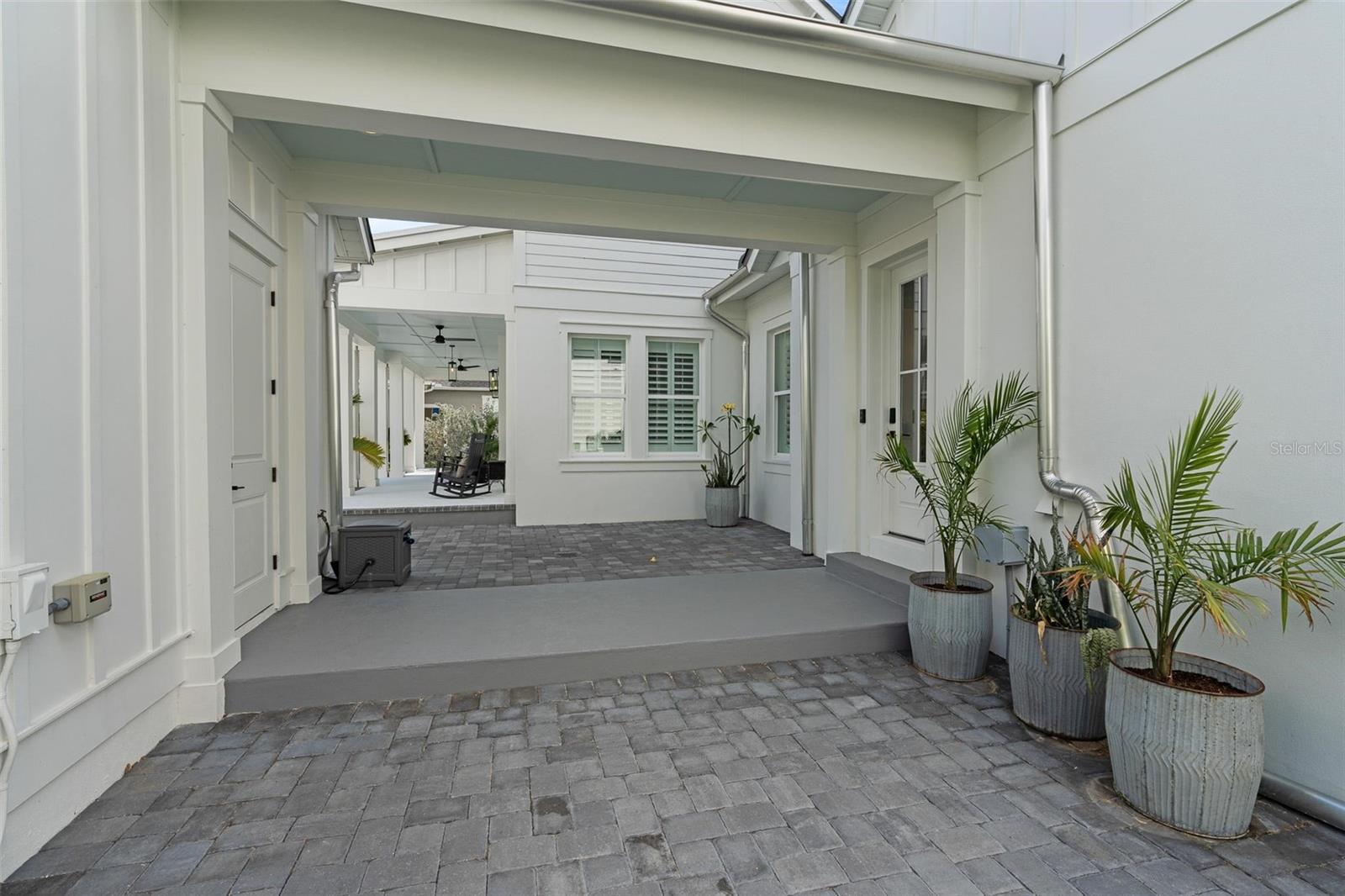 Image 50 of 72 For 907 Celadon Street