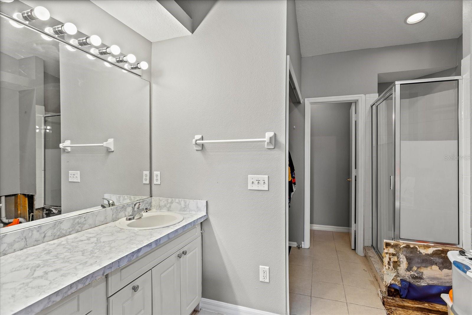 Image 16 of 33 For 135 Orchid Drive