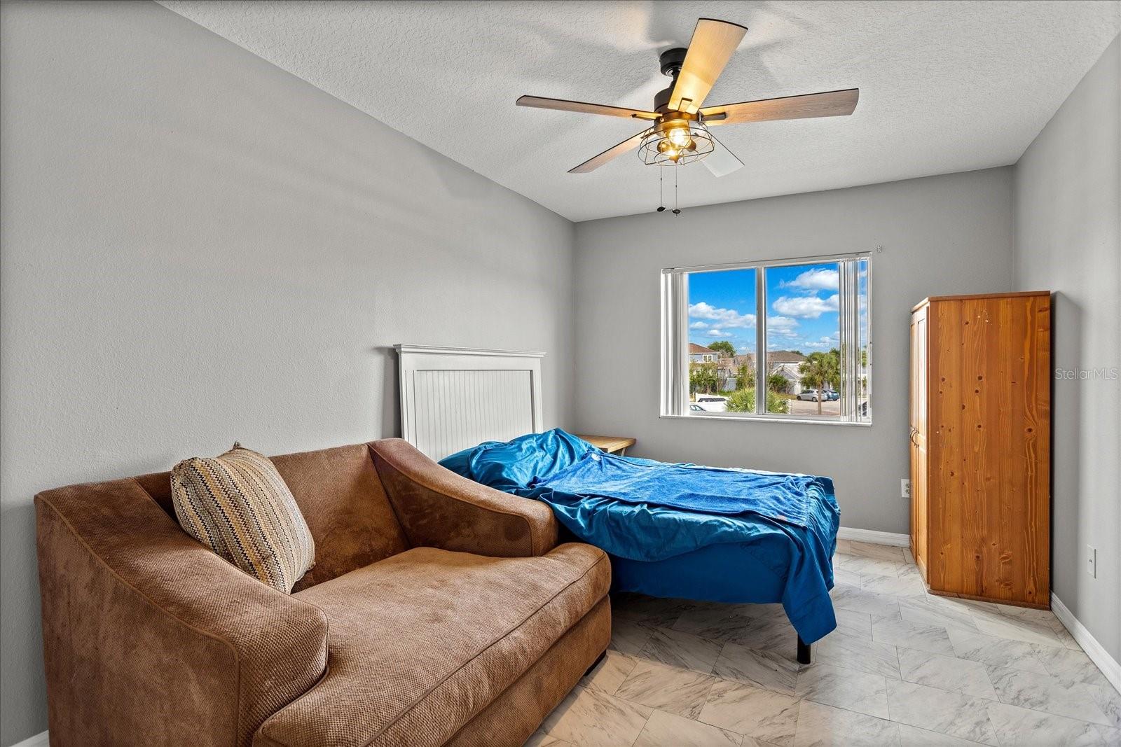 Image 17 of 33 For 135 Orchid Drive