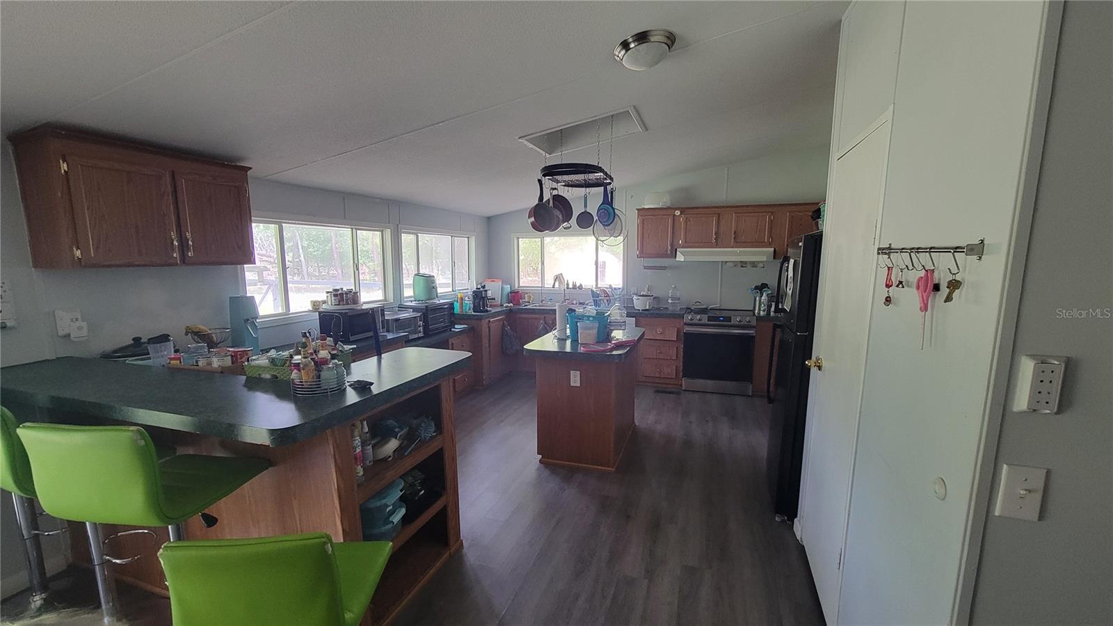 Image 45 of 82 For 41940 Pine Valley Drive