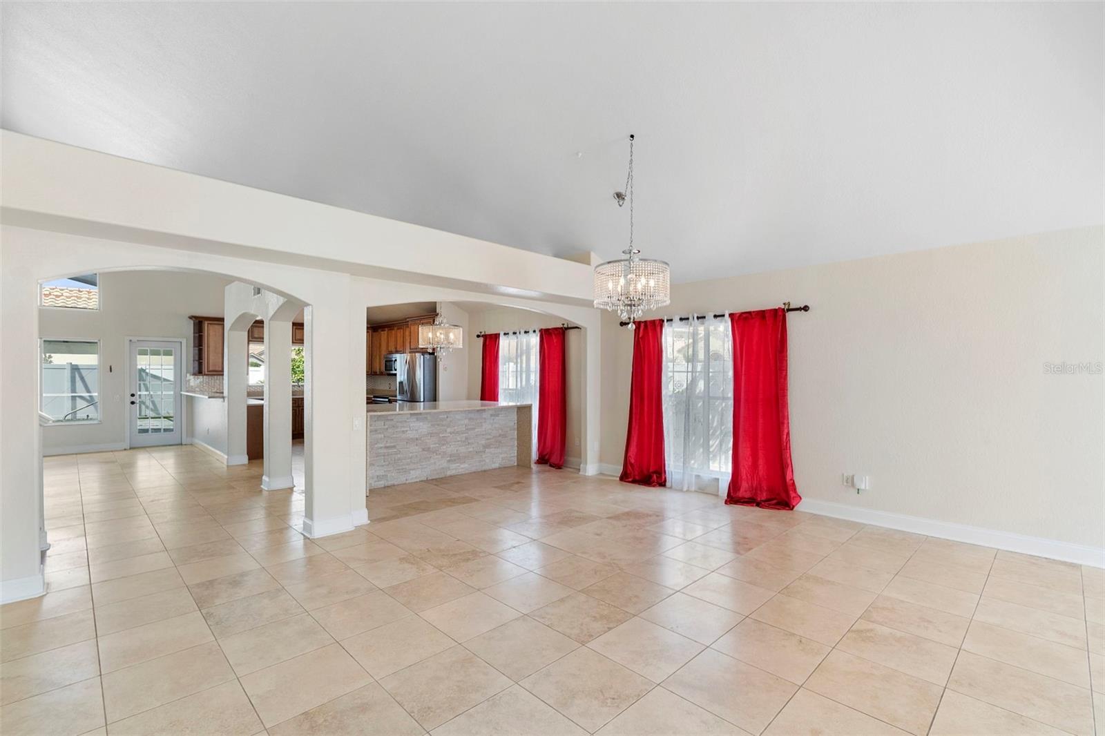 Image 13 of 41 For 3904 Woodsfield Court
