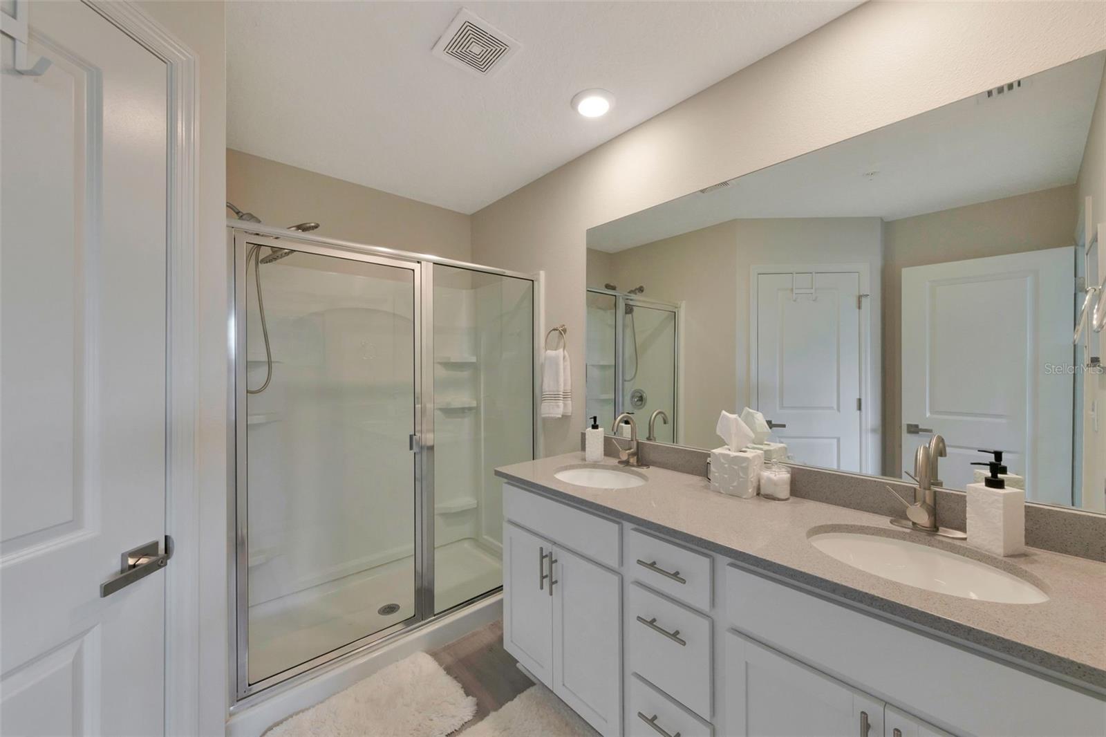 Image 11 of 24 For 2956 Oak Park Way B
