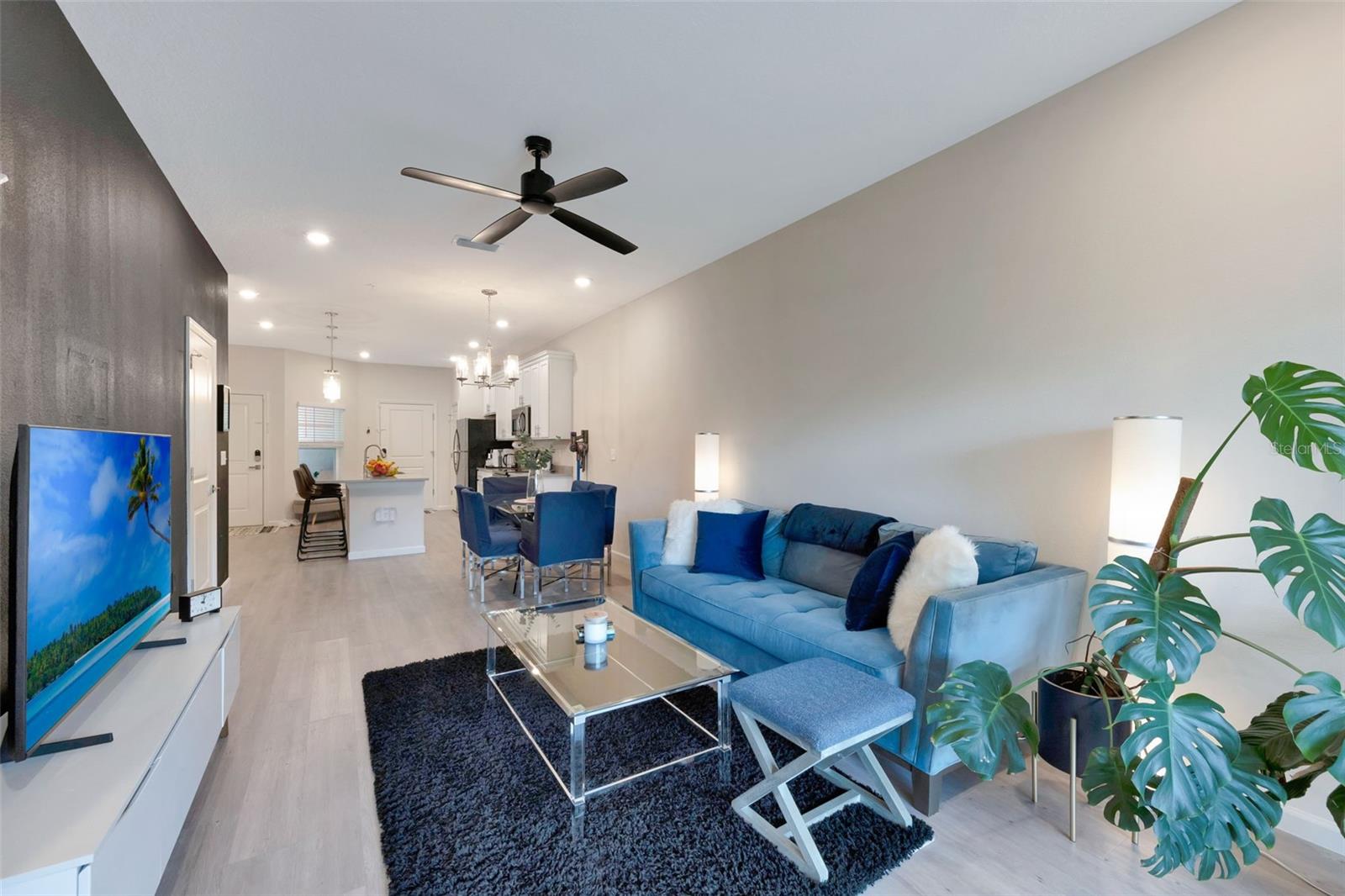 Image 7 of 24 For 2956 Oak Park Way B
