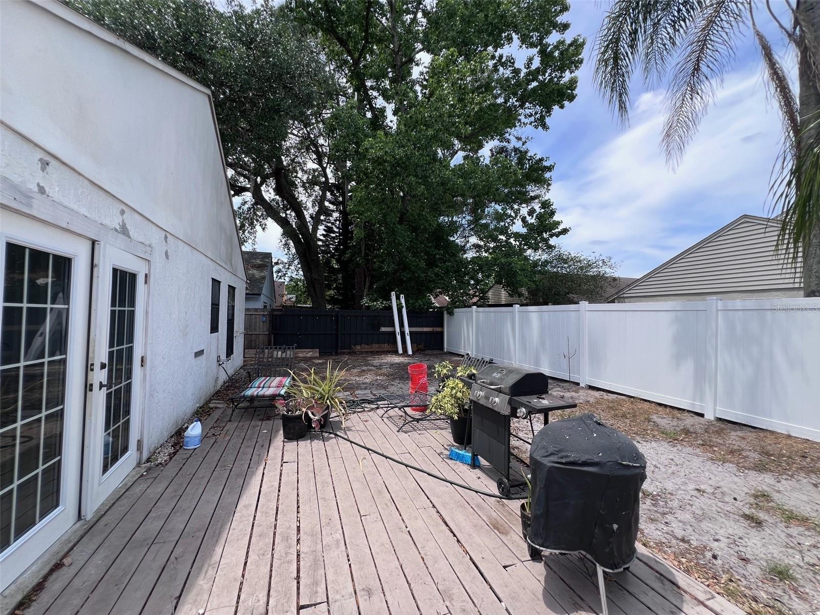 Image 27 of 30 For 10027 Creekwater Boulevard
