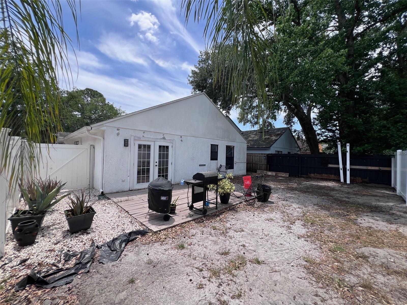 Image 28 of 30 For 10027 Creekwater Boulevard