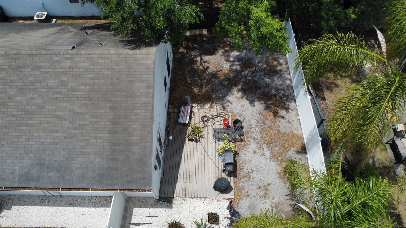 Image 3 of 30 For 10027 Creekwater Boulevard