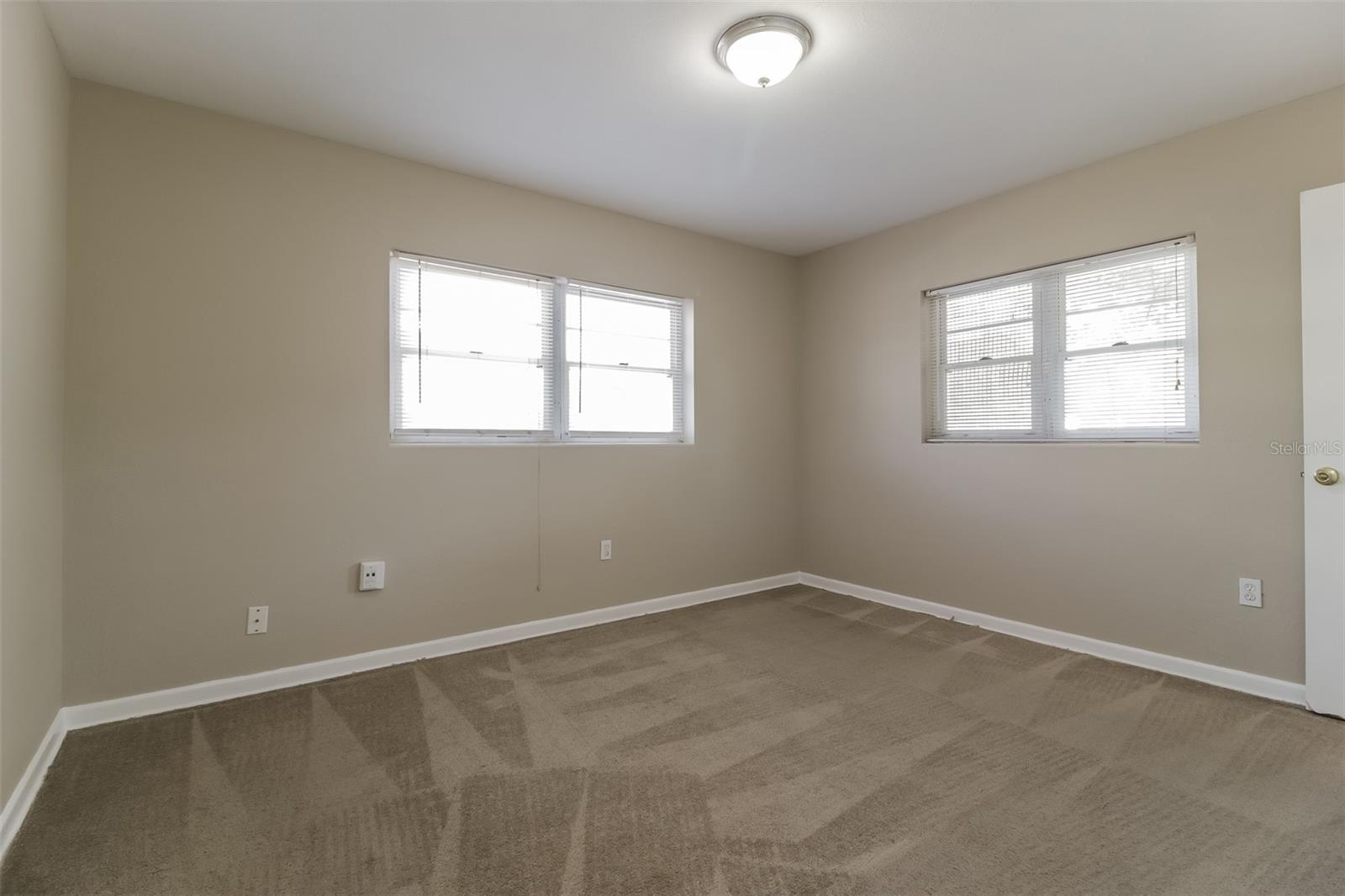 Image 12 of 15 For 4111 Robbins Avenue