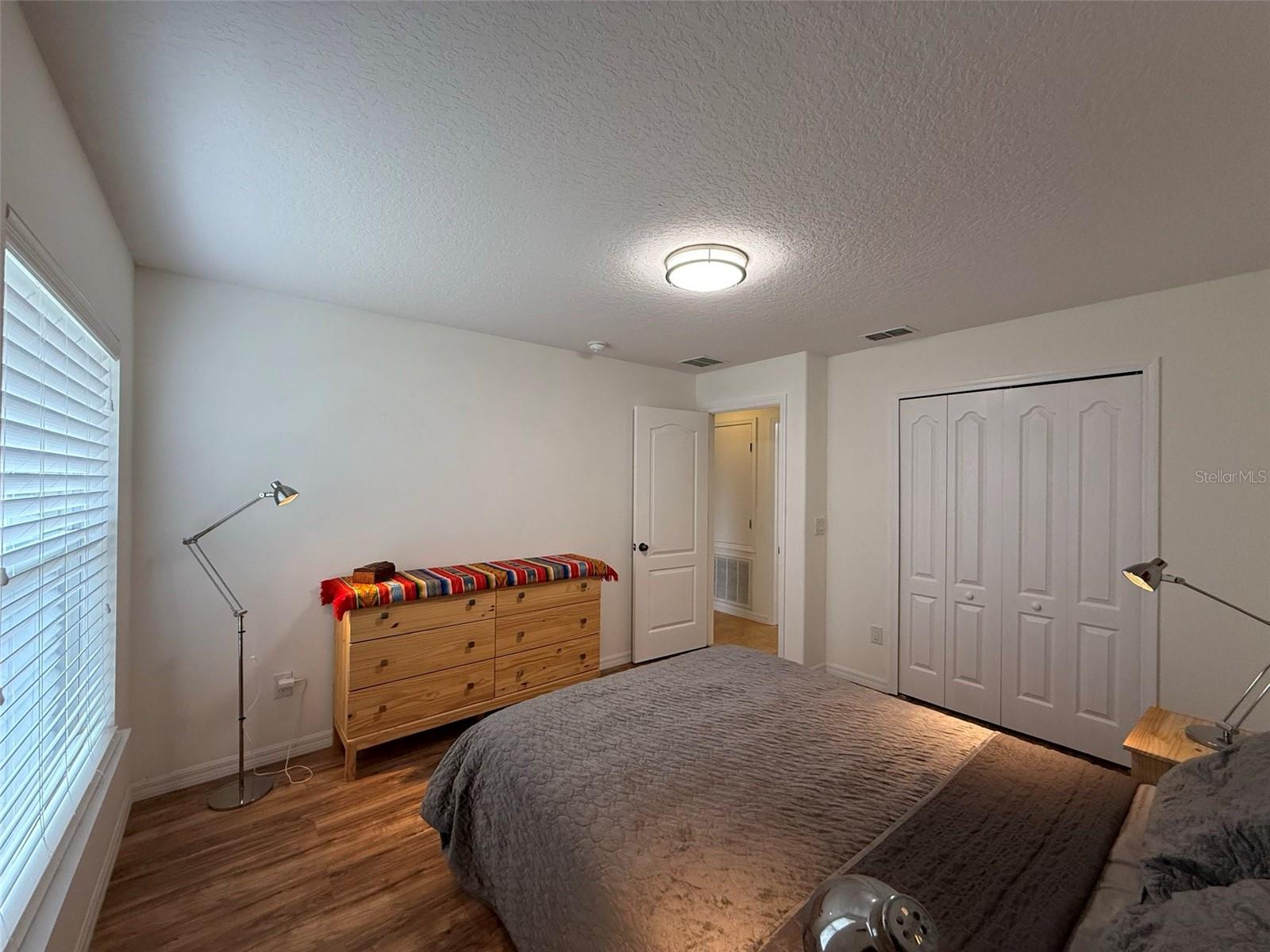 Image 31 of 39 For 4920 Lake Cove Boulevard