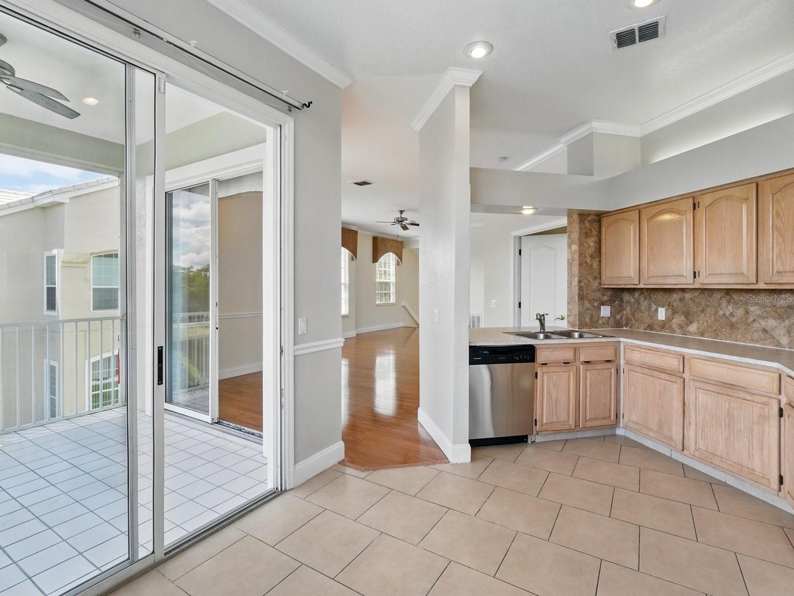 Image 13 of 41 For 7021 Della Drive 51