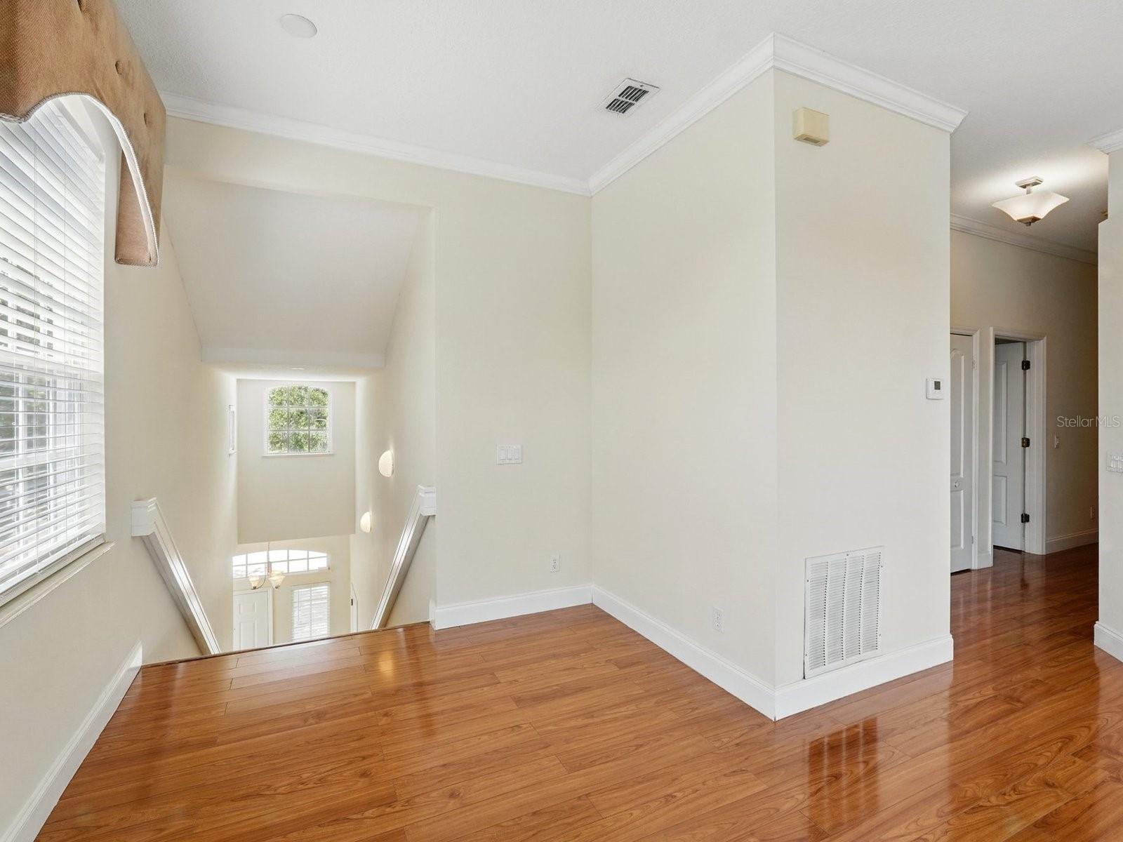 Image 21 of 41 For 7021 Della Drive 51