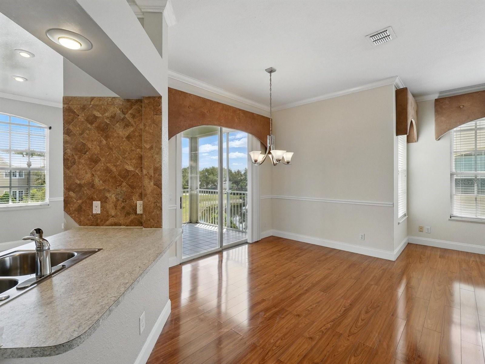 Image 24 of 41 For 7021 Della Drive 51