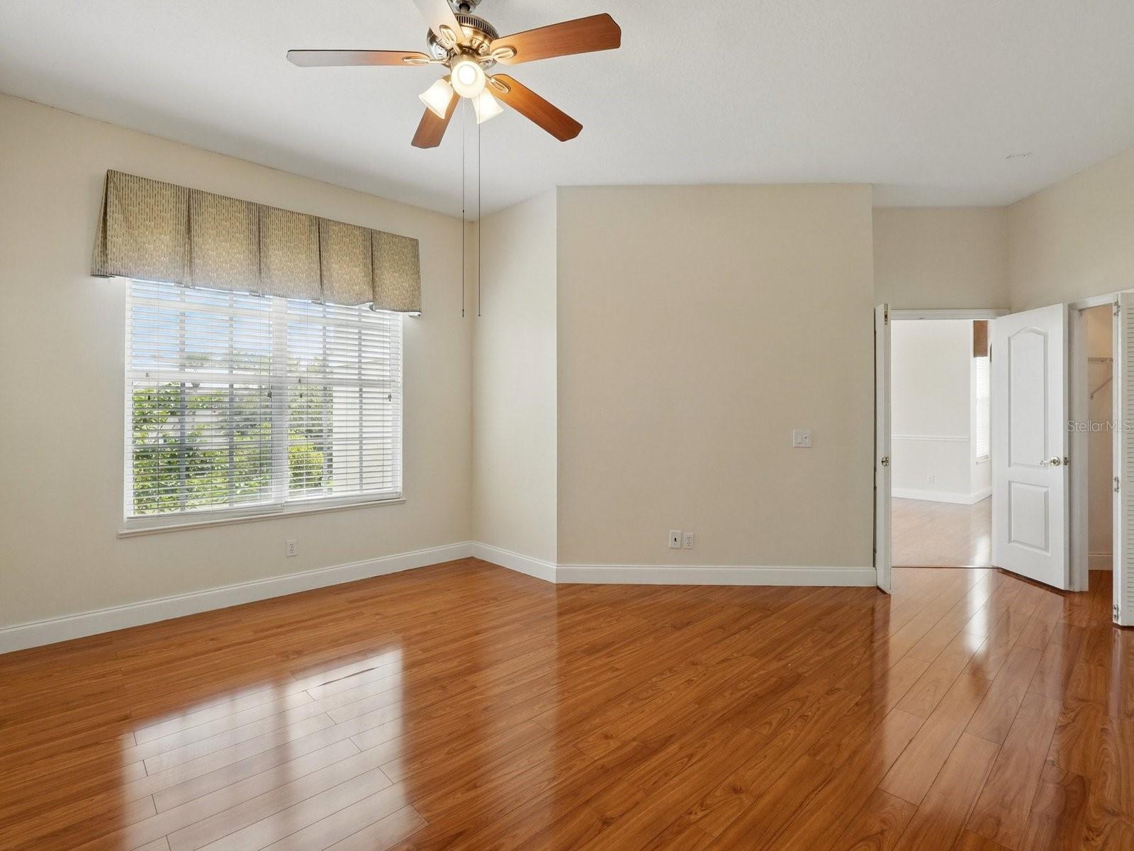 Image 7 of 41 For 7021 Della Drive 51
