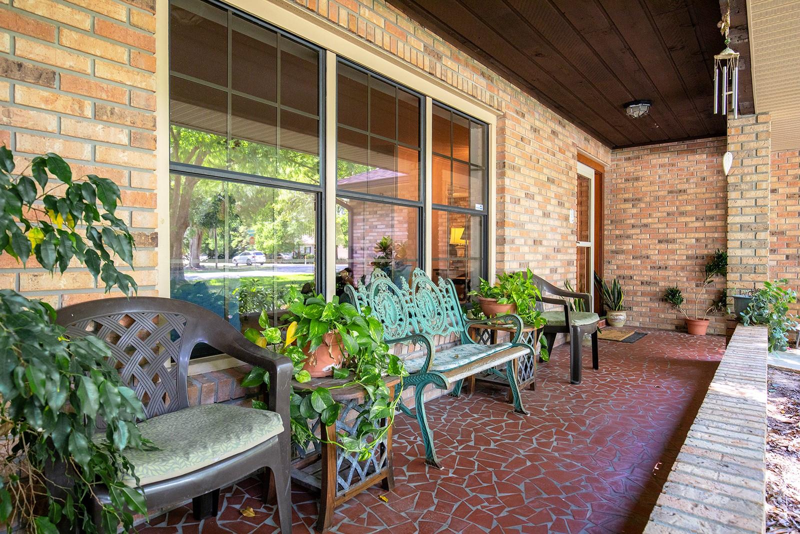Image 4 of 30 For 429 Kimberly Court