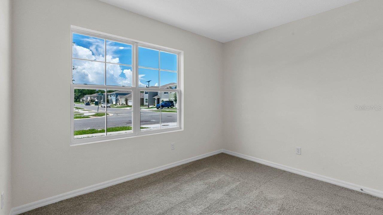 Image 33 of 38 For 207 Taylor Groves Drive