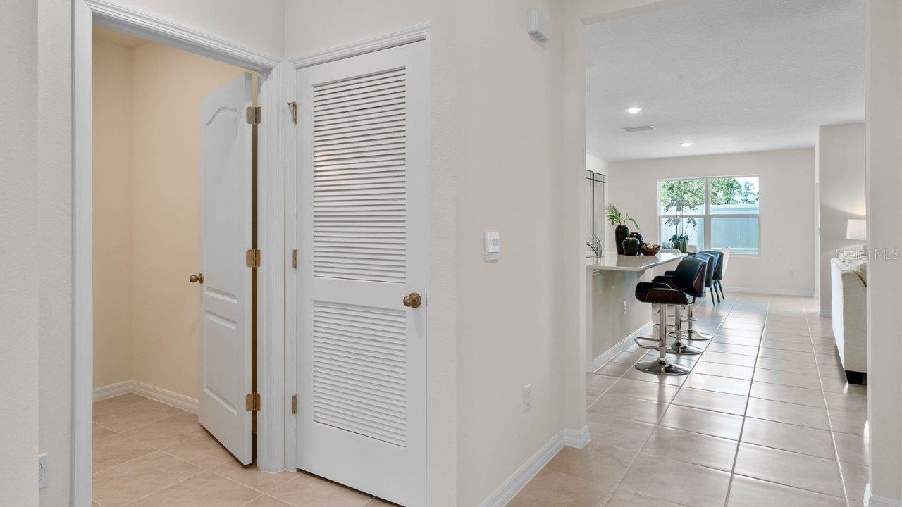 Image 7 of 38 For 207 Taylor Groves Drive