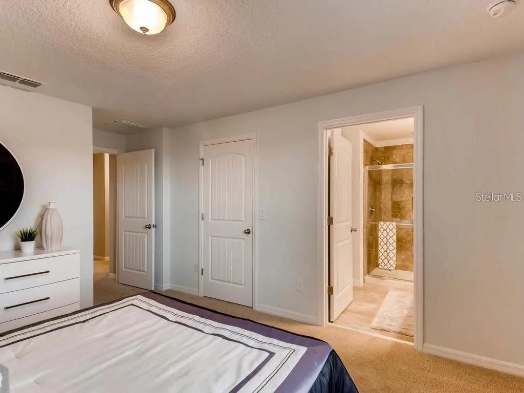 Image 14 of 25 For 17061 Water Spring Boulevard