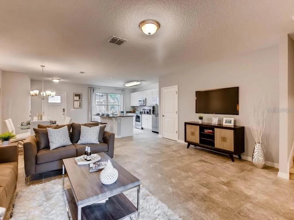 Image 4 of 25 For 17061 Water Spring Boulevard