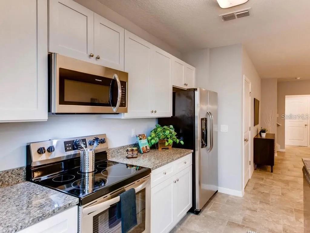 Image 6 of 25 For 17061 Water Spring Boulevard