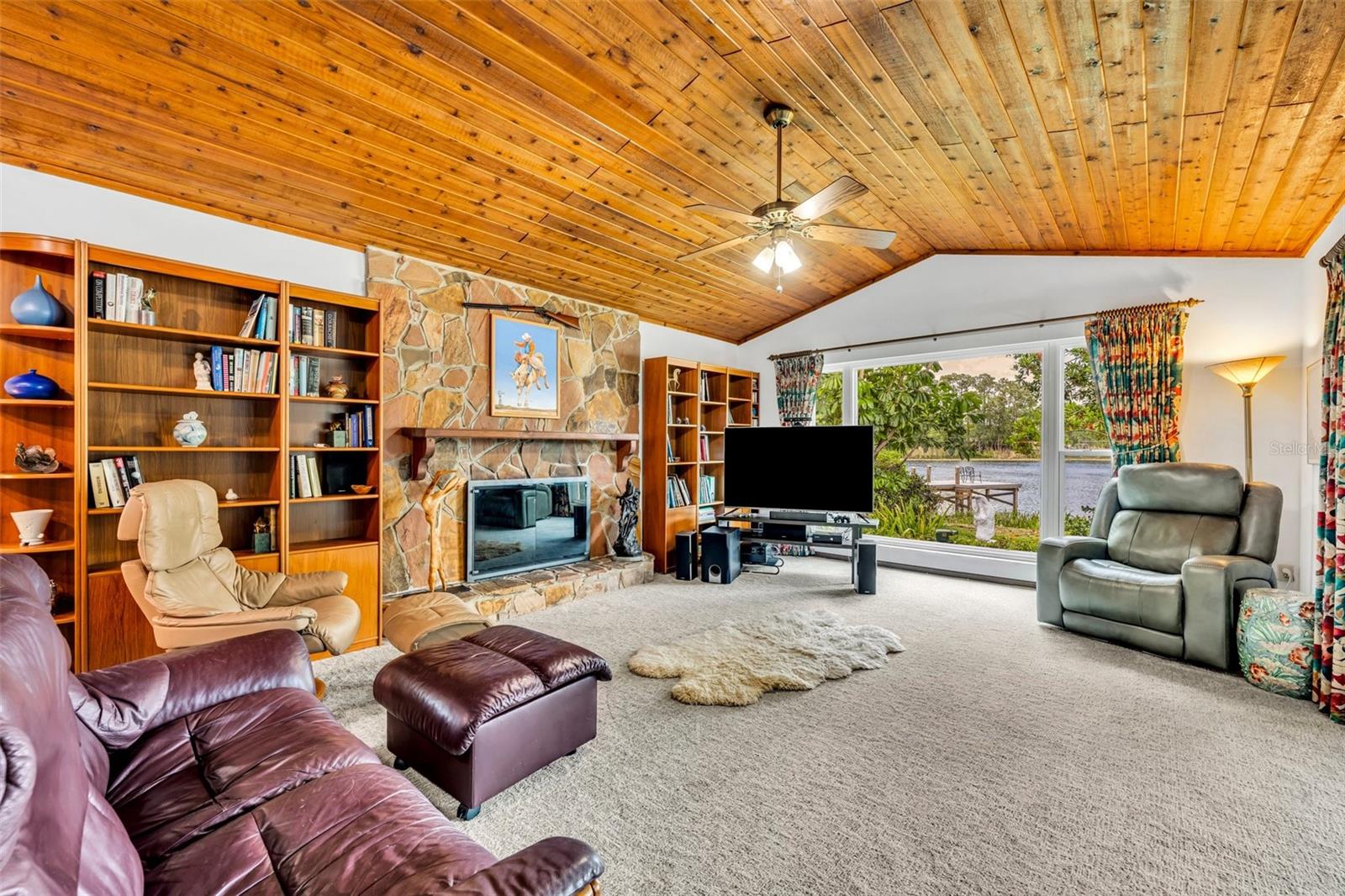 Image 17 of 62 For 3960 Lake Mira Dr Drive