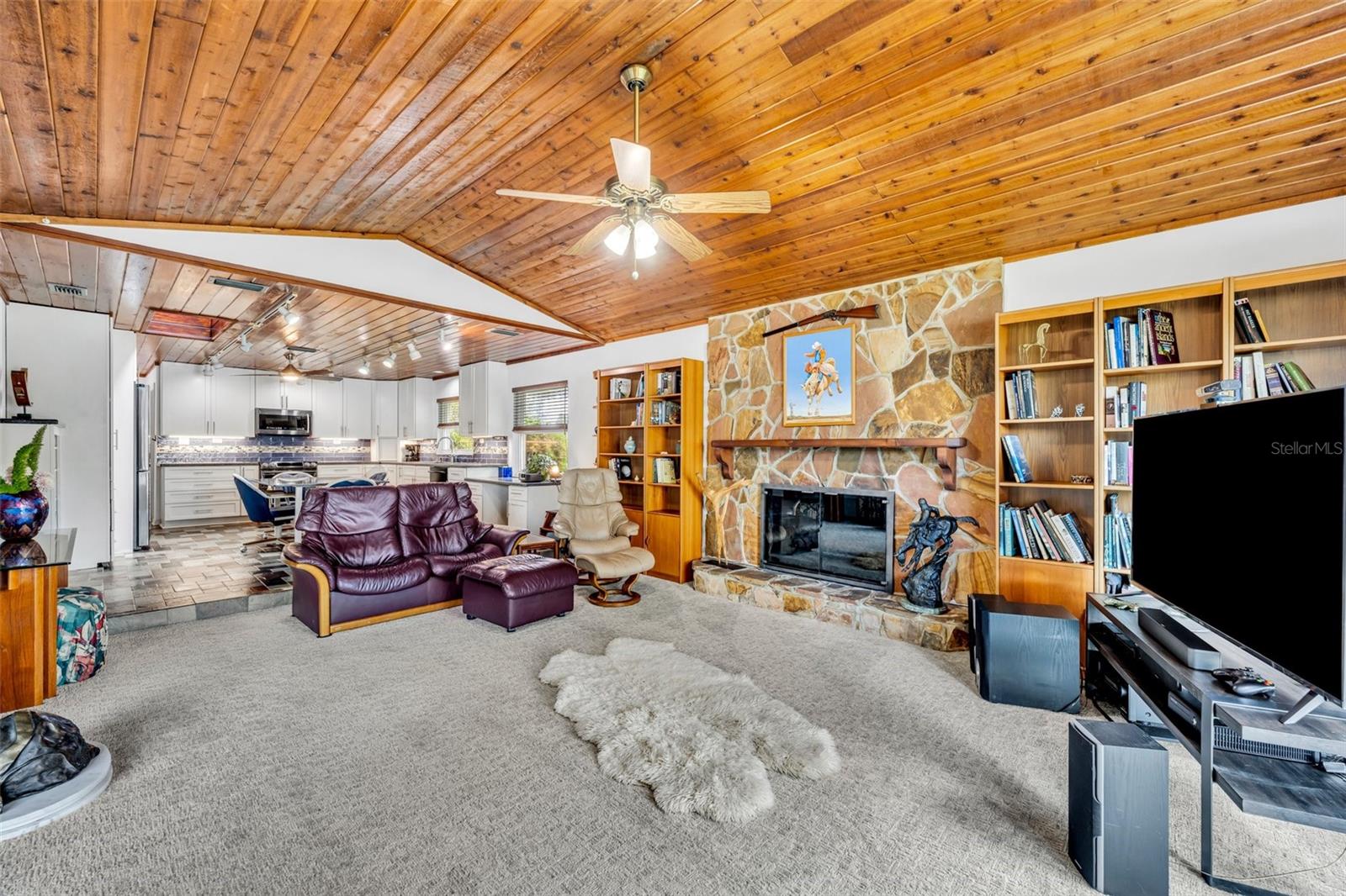 Image 18 of 62 For 3960 Lake Mira Dr Drive
